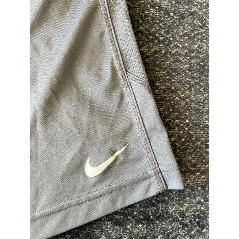 Nike Dri-FIT youth medium Athletic Shorts